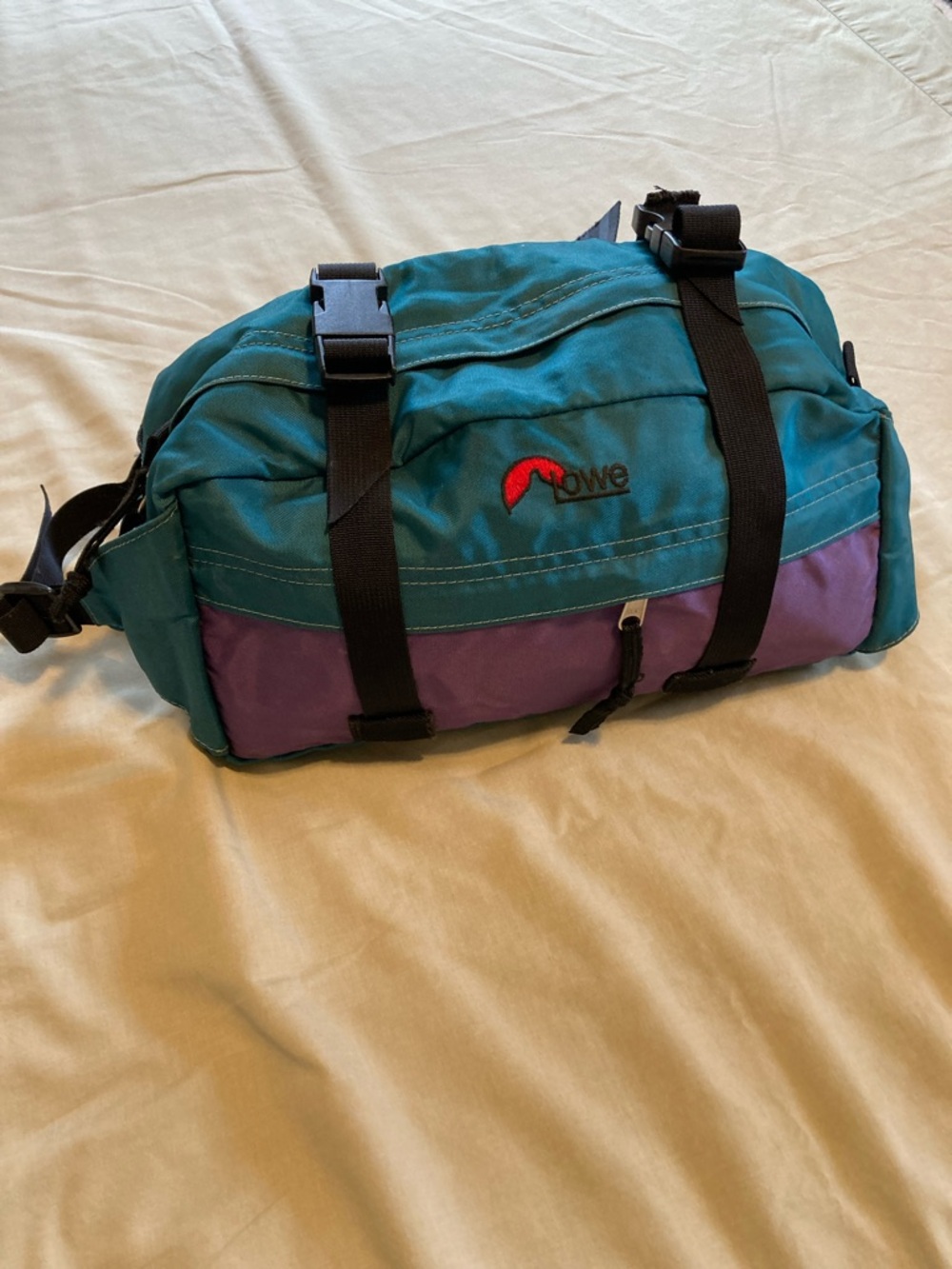 Lowe Fanny Pack